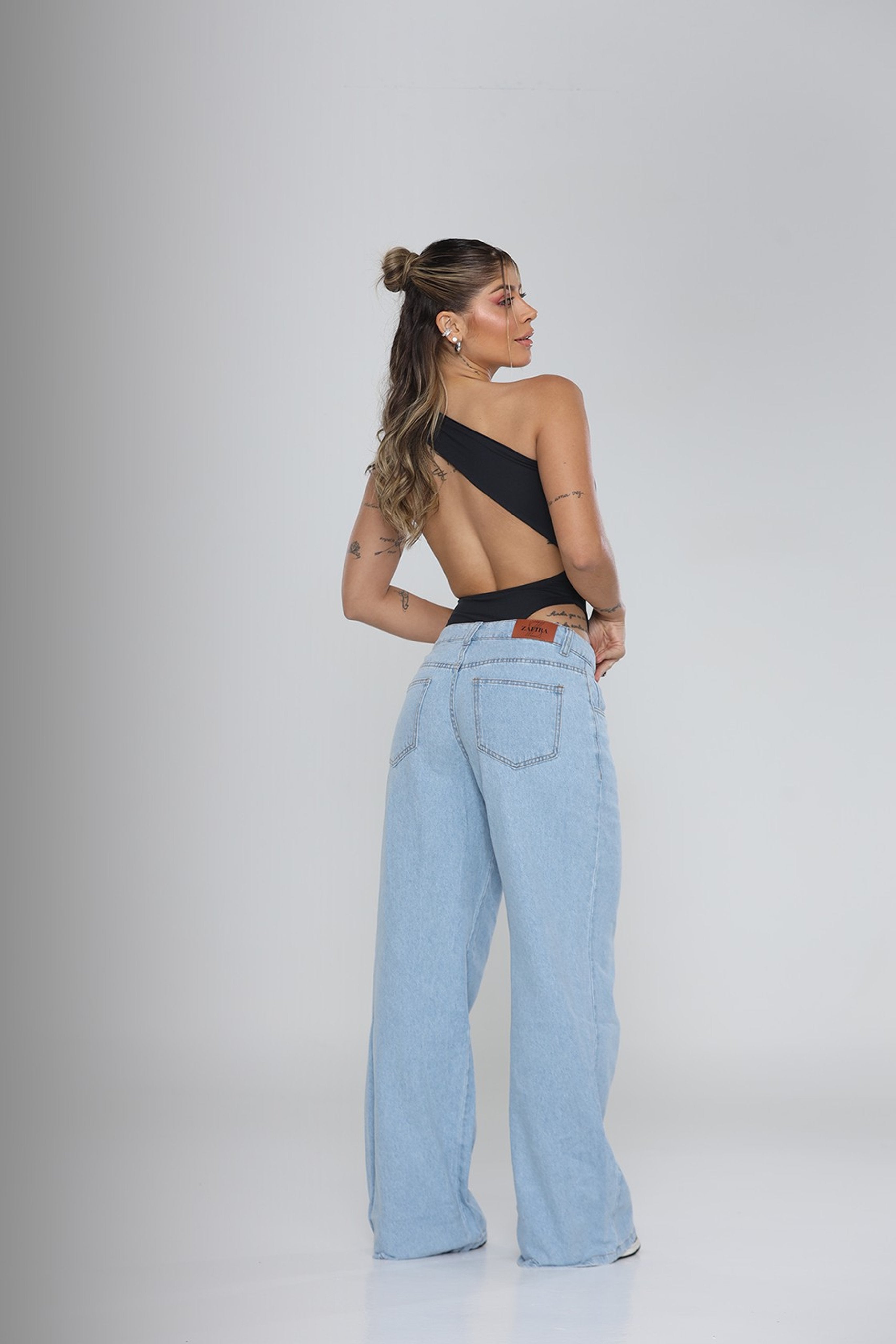 Body Cavado Um Ombro Só Poliamida Preto