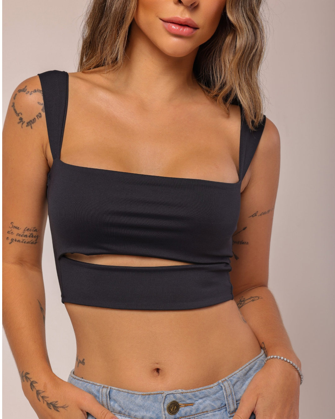 Cropped Recorte Poliamida Preto