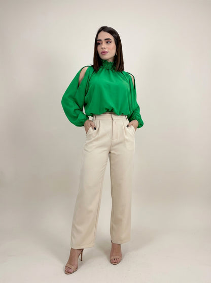 Cropped Emanuelle